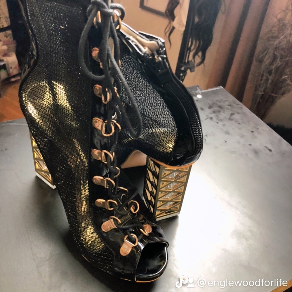 Mesh heels - Picture 10 of 11